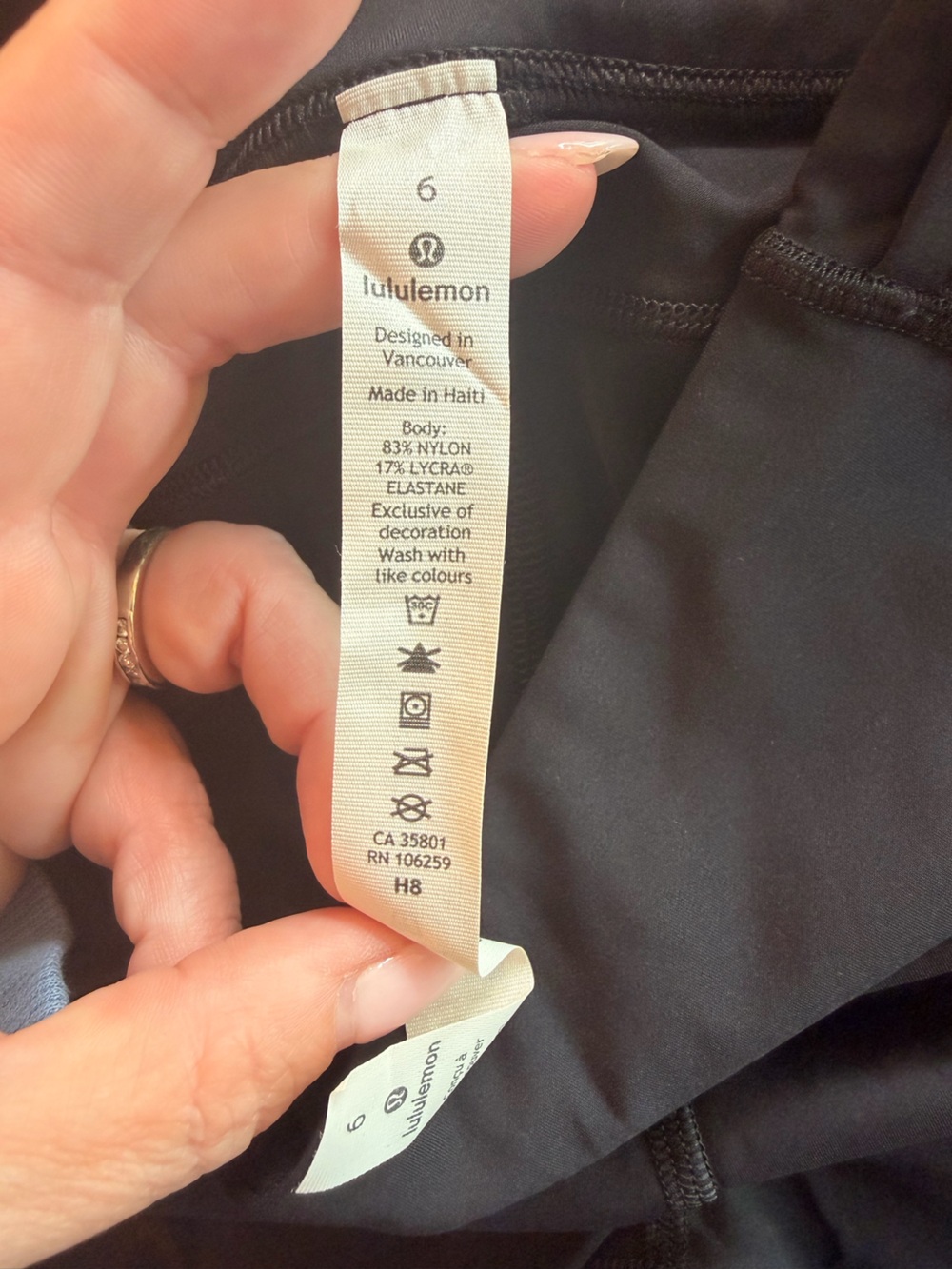 lululemon athletica Black Fast and Free High-Rise Performance Leggings 28” - Picture 5 of 8